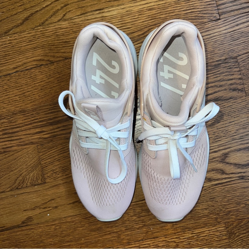 New Balance 247 - Picture 5 of 11
